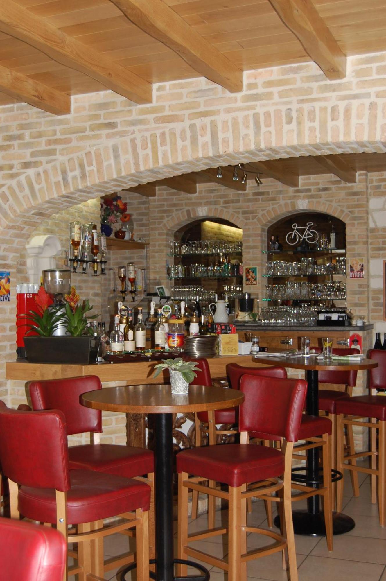 Hotel - Restaurant Au Tonnelier Bergues Ngoại thất bức ảnh