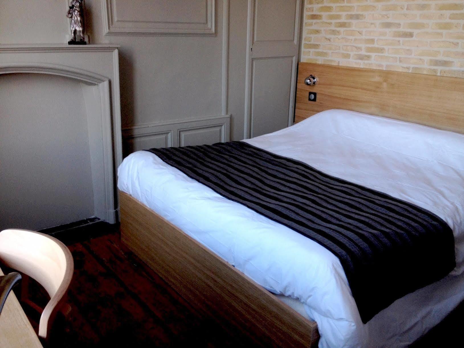 Hotel - Restaurant Au Tonnelier Bergues Ngoại thất bức ảnh