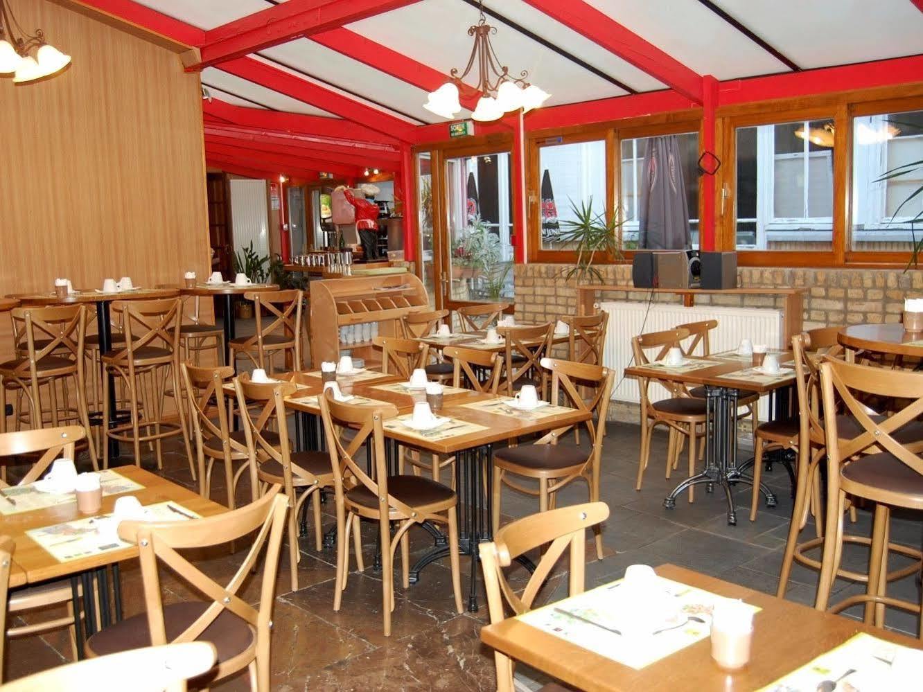 Hotel - Restaurant Au Tonnelier Bergues Ngoại thất bức ảnh